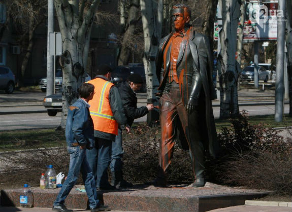 Артист Вадим Мулерман: Кобзон рятує свій пам'ятник у Донецьку - фото 4