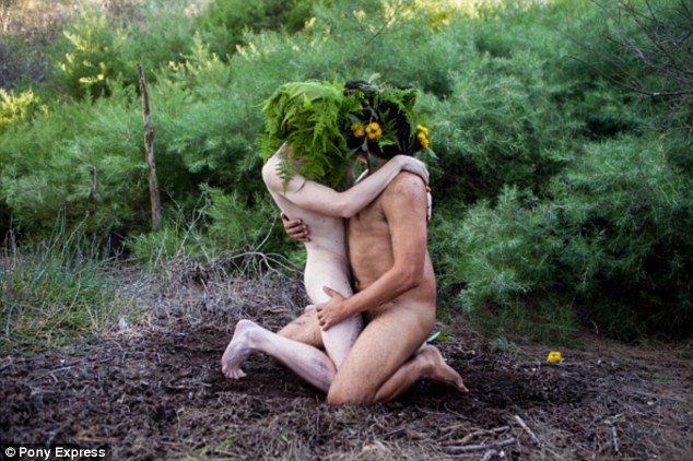 Як австралійці практикують сексуальні ігрища з травою - фото 1