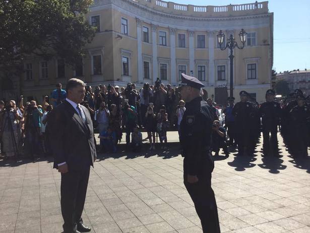 Михайло Саакашвілі подякував Петру Порошенку за нову поліцію в Одесі - фото 1