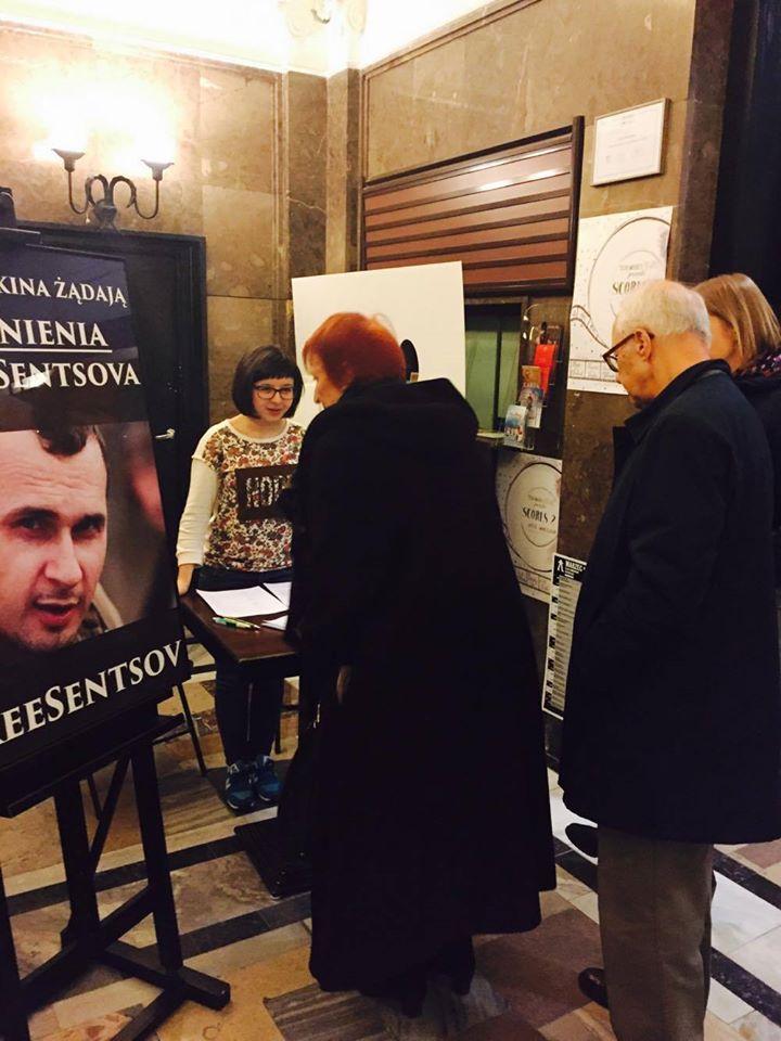 У Польщі під час фестивалю збирали підписи за звільнення Сенцова - фото 1