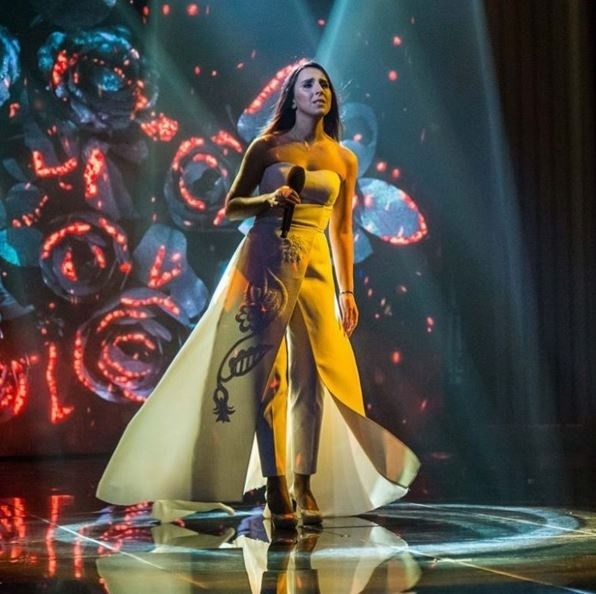 Леді Гага на Оскарі "сплагіатила" сукню Джамали - фото 1