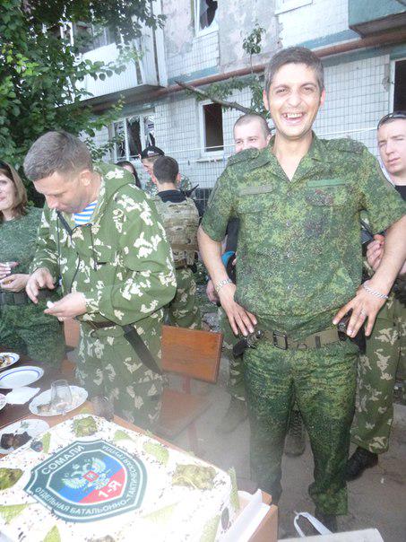 Як Захарченко реготав і торгував обличчям на дні народження Гіві (ФОТО) - фото 5