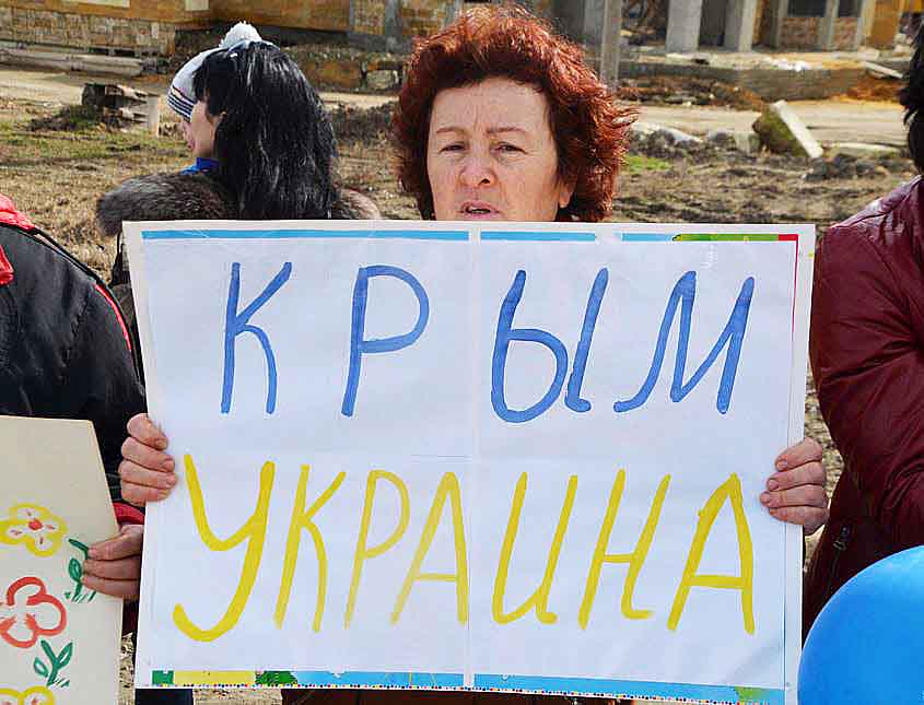 Хроніки окупації Криму: як керченські морпіхи з окупантами у футбол грали - фото 13
