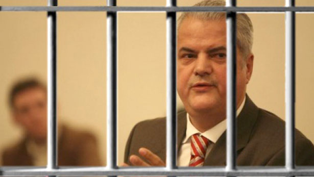 Людина яка переламала систему в Румунії та поборола корупцію - фото 7