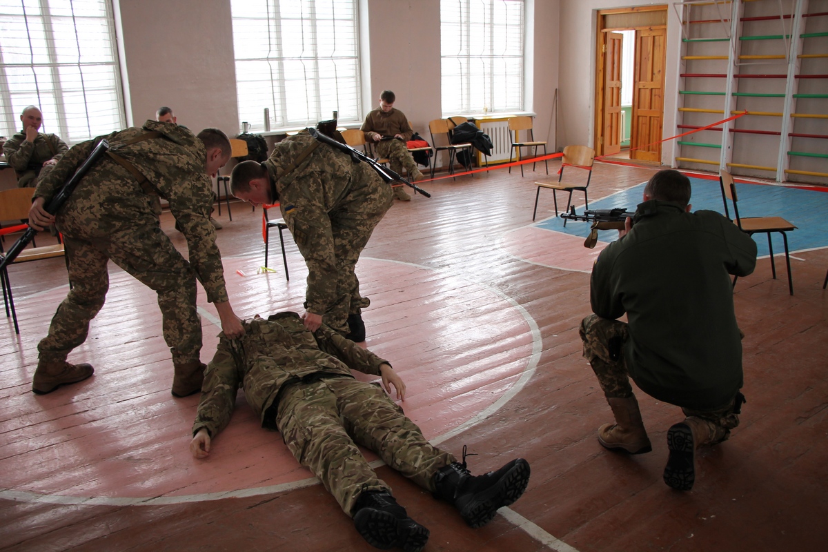 Як "королівські" військові Британії тренують українських морпіхів у Миколаєві (ФОТО) - фото 3