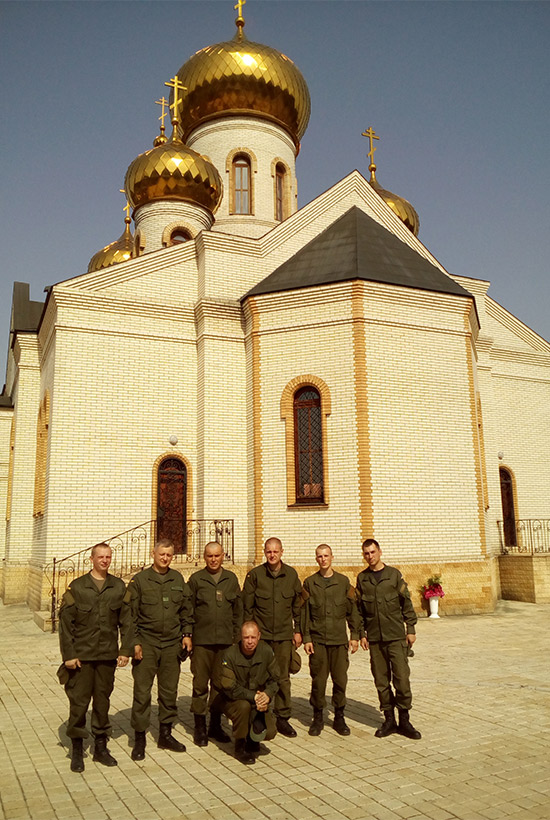 Харківські гвардійці відсвяткували Трійцю  - фото 2