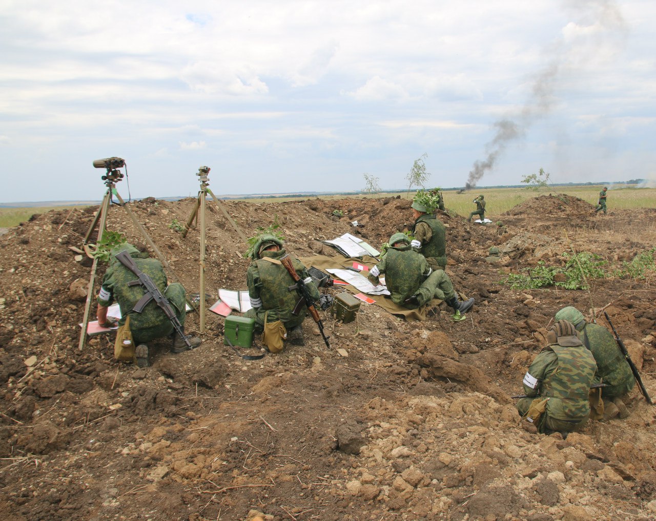Захарченко провів військові навчання у засекреченому місці (ФОТО) - фото 1