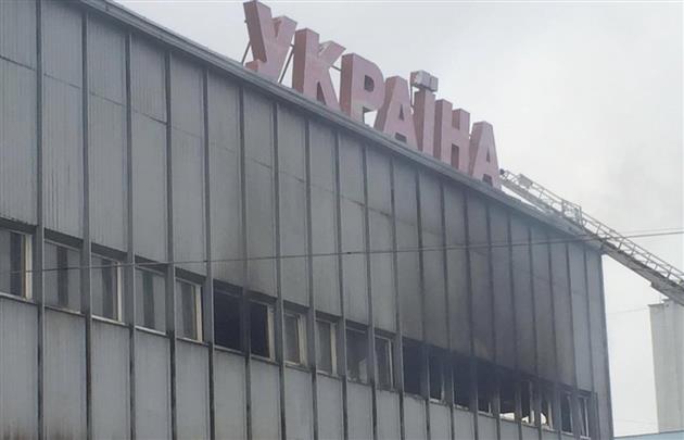 "Україна" у вогні: чому згорів один із найбільший торгових центрів Ужгорода - фото 6