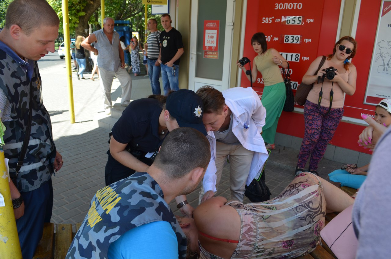У Миколаєві захисниця незаконних "будок" втратила свідомість