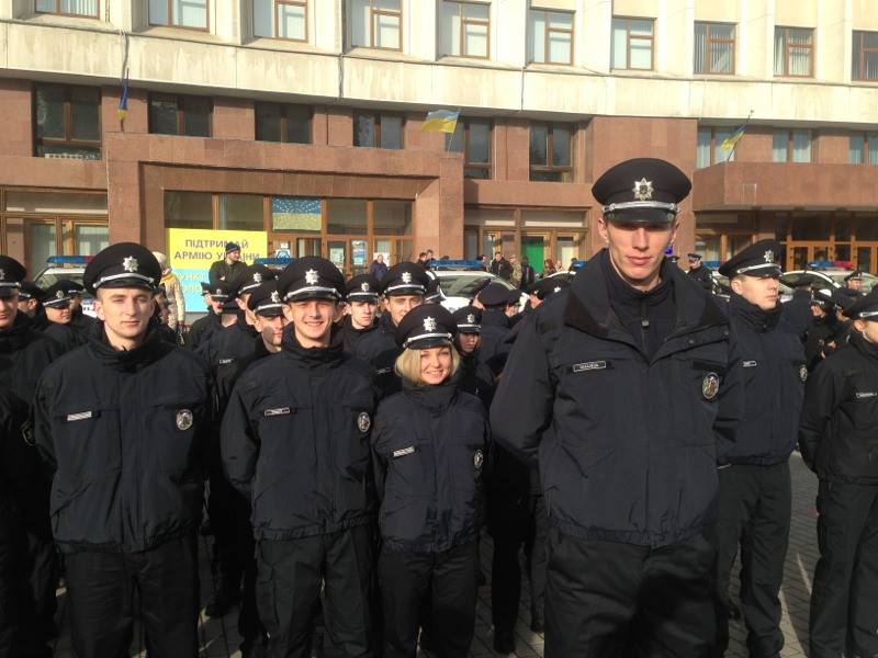 Як поліція Івано-Франківська присягала на вірність українцям - фото 1