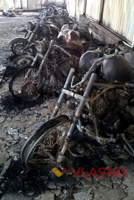 Під Вінницею спалили склад мотоциклів вартістю 200 тисяч доларів - фото 2