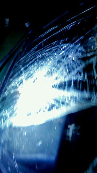 У Миколаєві п'яний водій у військовому розбив головою лобове скло машини - фото 2