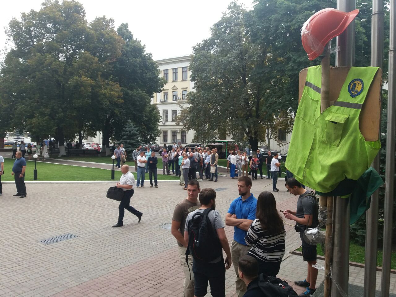 Цивільний корпус "Азов" блокує "Київміськбуд" - фото 5