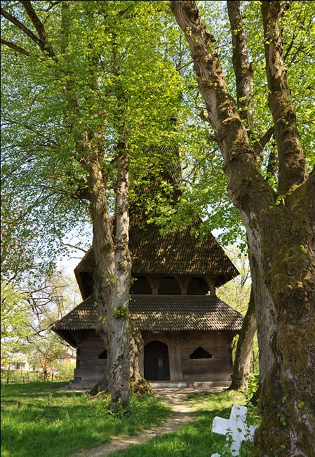 Унікальні пам’ятки: дерев’яні церкви Закарпаття охороняє весь світ - фото 13