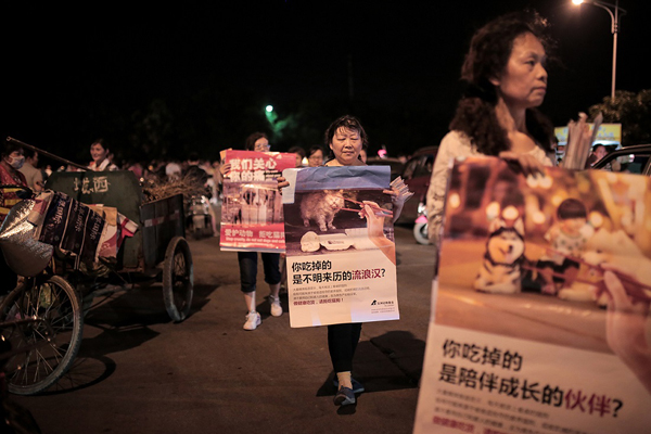 В Китаї пройшов фестиваль собачого м'яса (ФОТО 18+) - фото 3