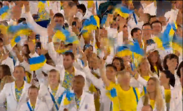 Українські олімпійці вийшли з прапором на відкритті Олімпіади-2016 - фото 2