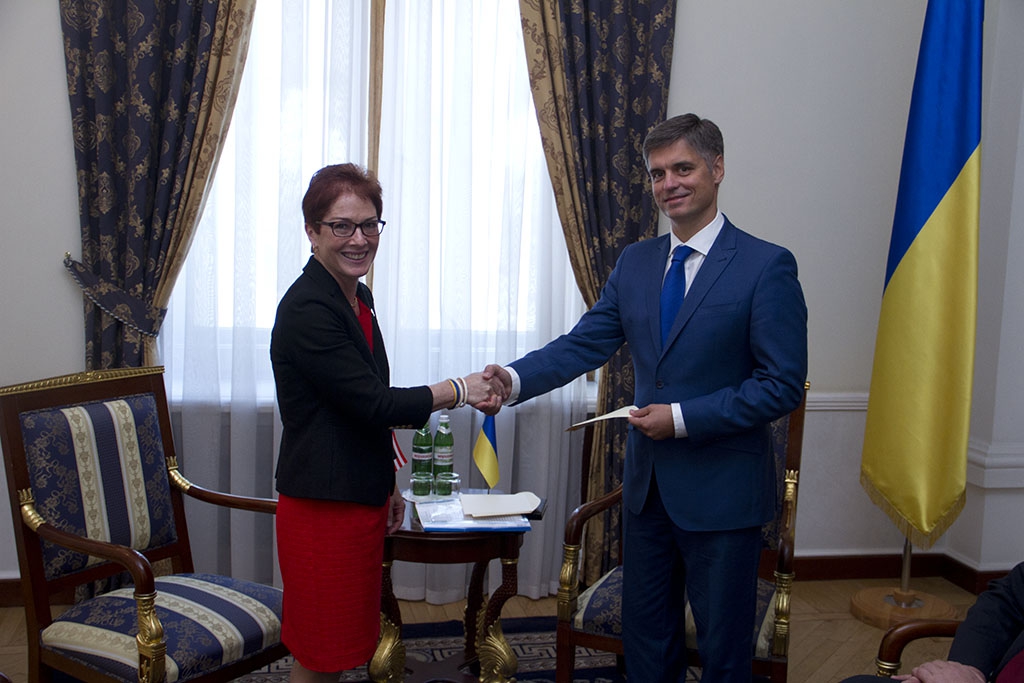 Новий посол Сполучених штатів Марі Йованович прибула в Україну - фото 1