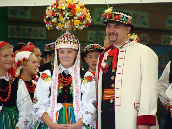 ТОП-10 найяскравіших традиційних весільних костюмів зі всього світу  - фото 5