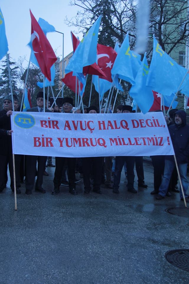 Як у Туреччині протестували проти окупації Криму - фото 1