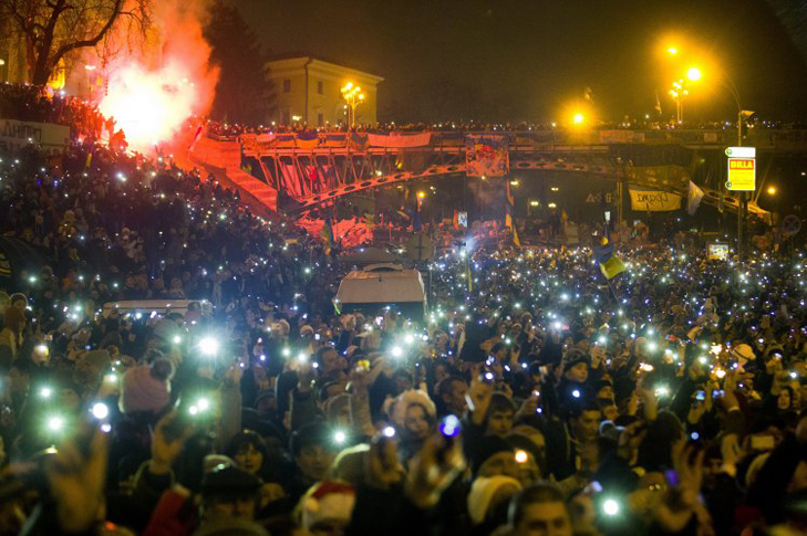 Хроніка Революції Гідності: Новий рік на Майдані і день народження Степана Бандери - фото 7
