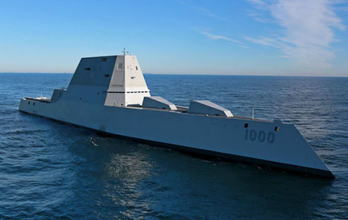 Найбільший в світі есмінець стане на службу ВМС США - фото 1