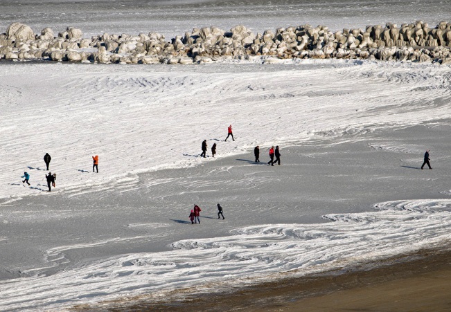 У Болгарії вперше за 63 роки замерзло Чорне море - фото 2