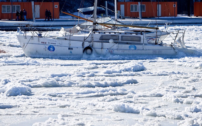 У Болгарії вперше за 63 роки замерзло Чорне море - фото 3