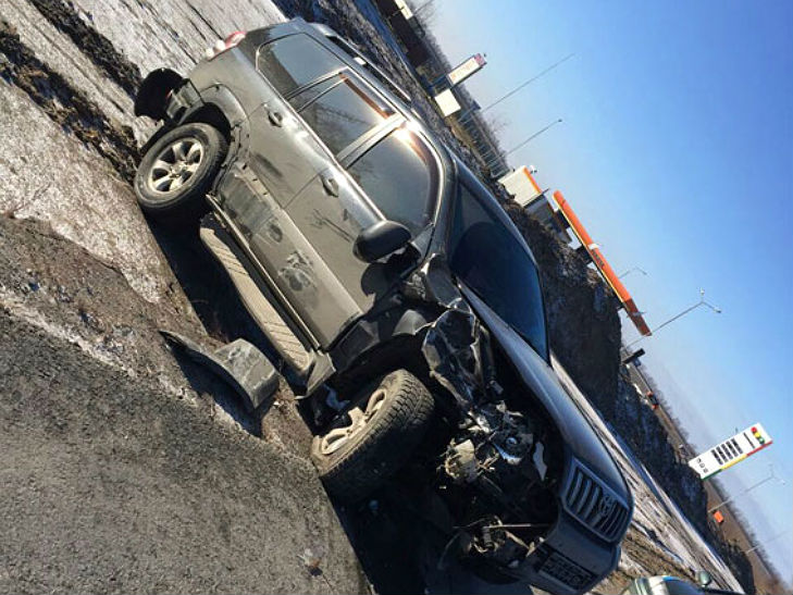 В ДТП на Полтавщині автівку розірвало навпіл: водій відбувся лише струсом мозку - фото 2