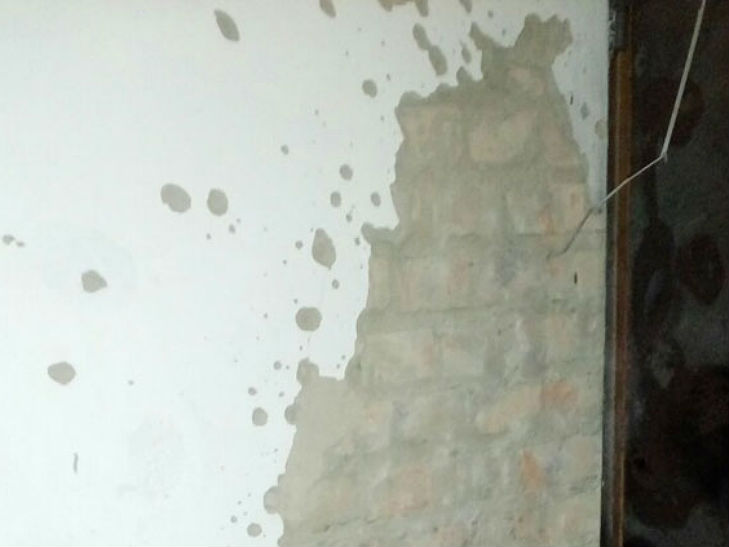 В Полтаві у під'їзді багатоповерхівки стався вибух - фото 3