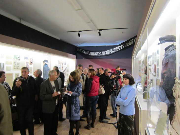 У Запорізькому краєзнавчому музеї до 150-річчя Грушевського відкрили нову експозицію, присвячену Запоріжжю на зламі імперій   - фото 15