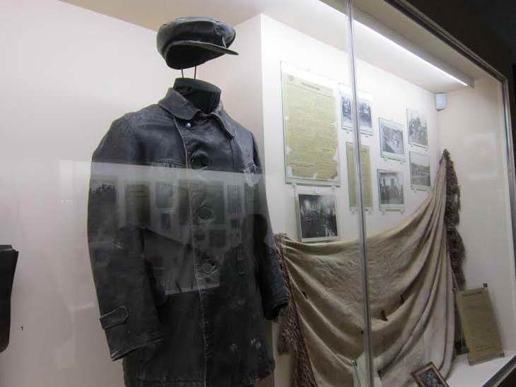 У Запорізькому краєзнавчому музеї до 150-річчя Грушевського відкрили нову експозицію, присвячену Запоріжжю на зламі імперій   - фото 1
