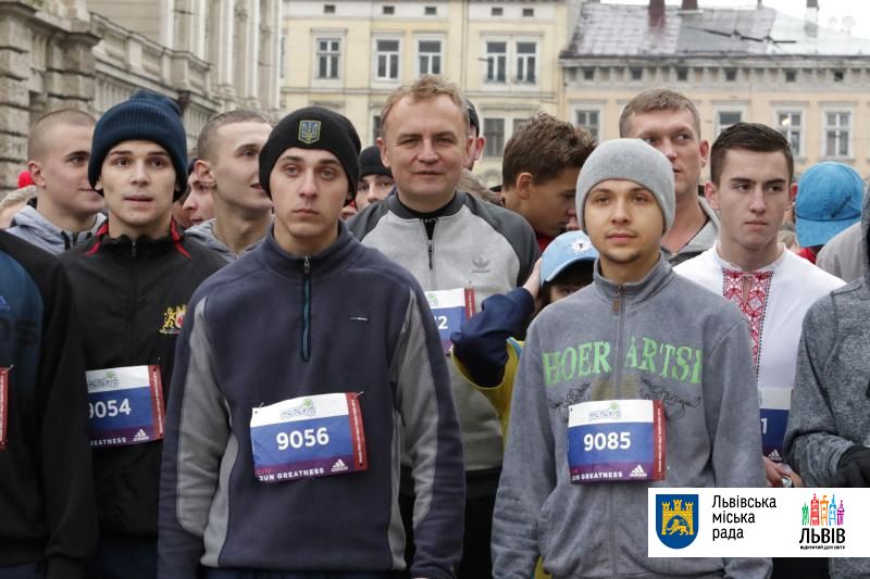 Садовий не добіг до фінішу півмарафону у Львові - фото 1