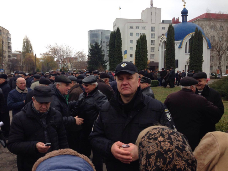 Головний поліцейський Хмельниччини говорить про порушення конституційних прав ветеранів ОВС - фото 1