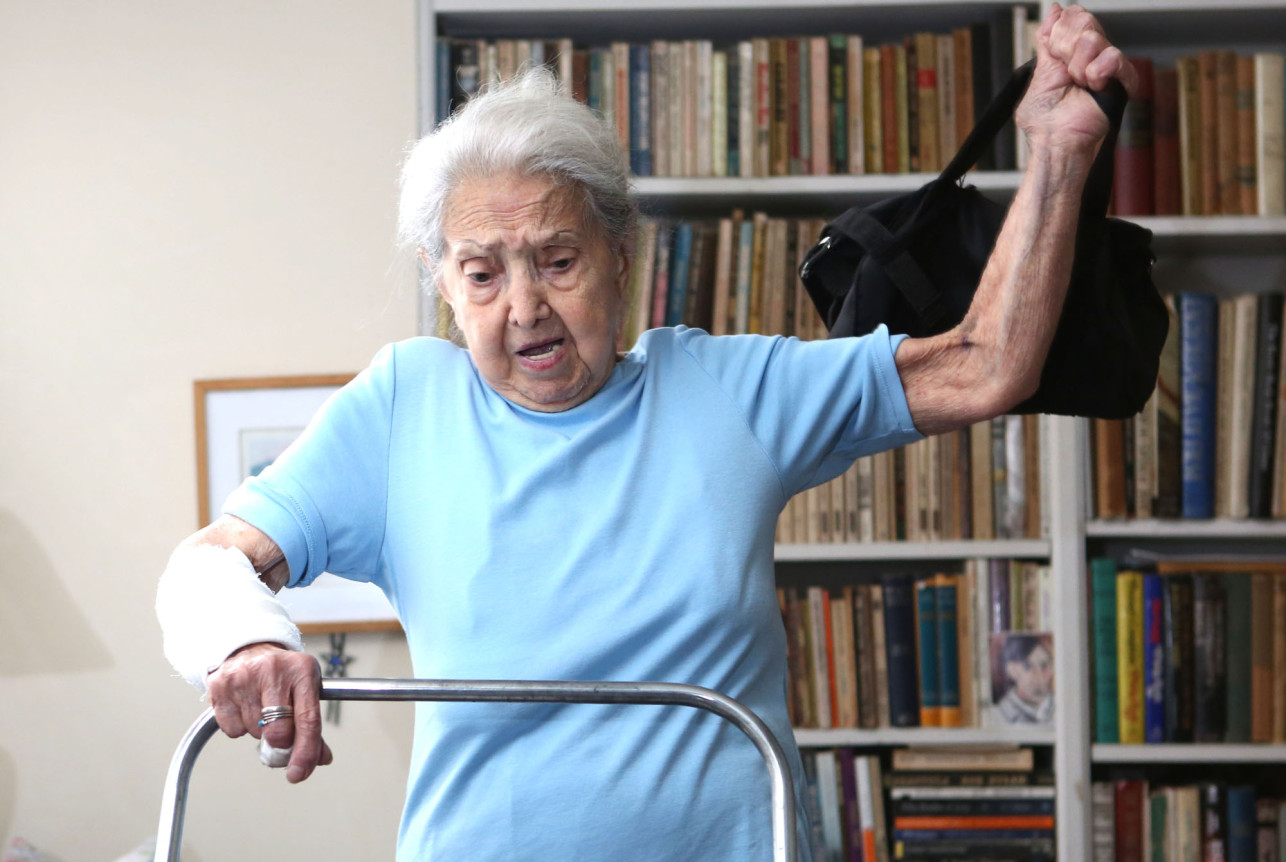 Жінка, що пережила Голокост, відбилася у Нью-Йорку від грабіжниці - фото 1