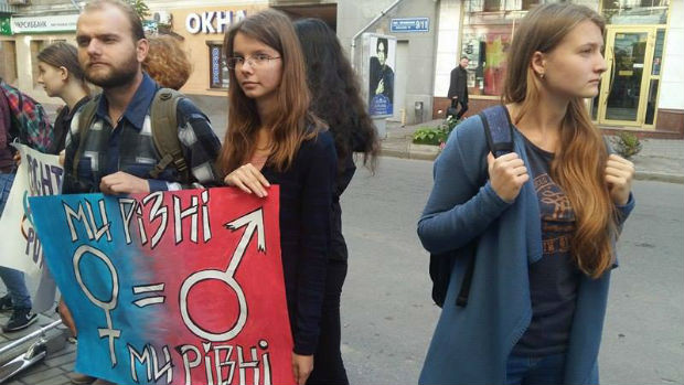 У Харкові пікетують консульство Польщі: протестують проти заборони абортів - фото 4