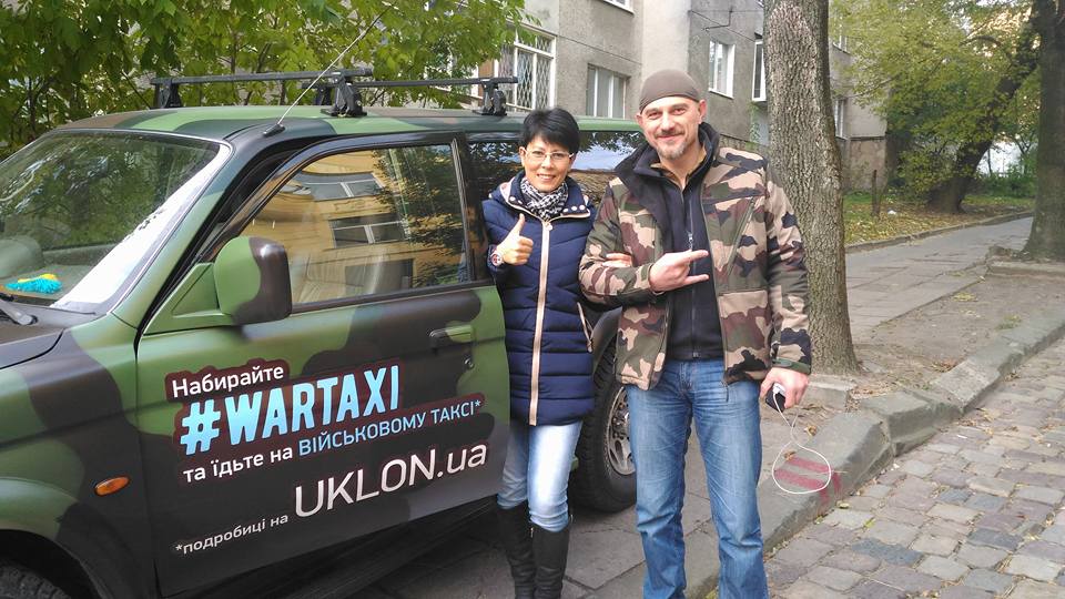 Скандал з Wartaxi: У Львові шахраї зняли з волонтерського авто номери (ФОТО) - фото 1