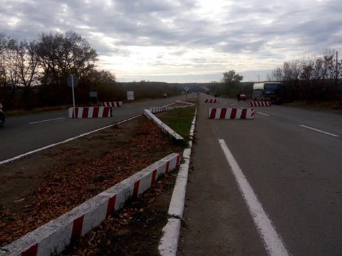 На одному з пунктів пропуску на Донбасі помер чоловік - фото 1