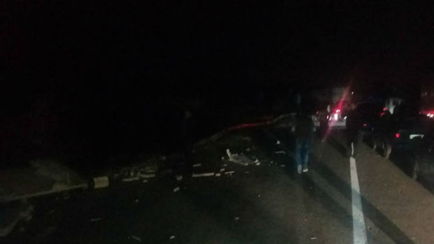 Вантажівки та легковик потрапили в аварію поблизу Харкова: є жертви