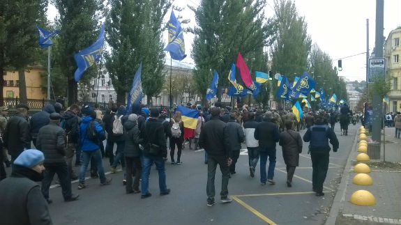 Як націоналісти йшли центром Києва - фото 3