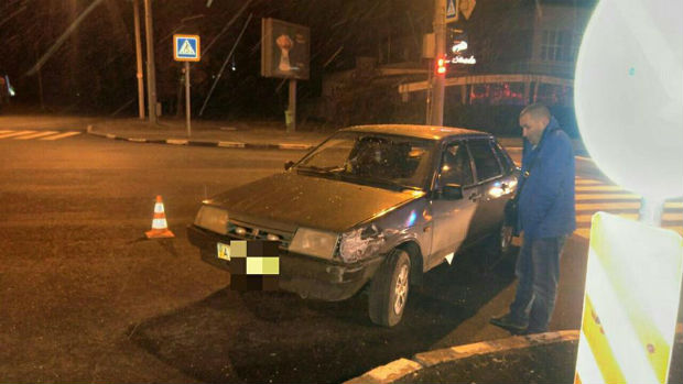 У центрі Харкова п’яний водій "Жигулів" протаранив автомобіль таксі (ФОТО) - фото 1