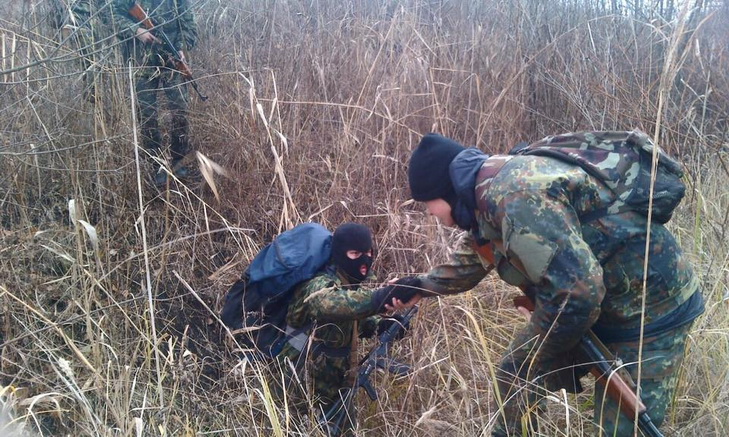На Дніпропетровщині бійці Яроша вчили дітей воювати - фото 1
