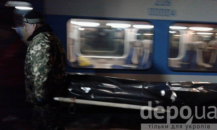 Тіло чоловіка, якого вбили в поїзді, повезли до вінницького моргу - фото 2