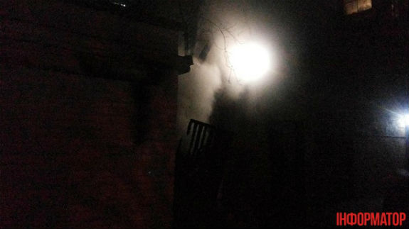 Пів-Києва може залишитись без світла: Палає підземний електроколектор - фото 3