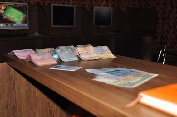Миколаївські поліцейські "назбирали" грального обладнання на 200 тисяч гривень