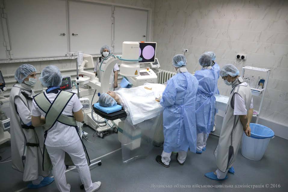 На Луганщині відкрилася кардіохірургічна лабораторя: Хворих оперуватимуть безкоштовно - фото 1