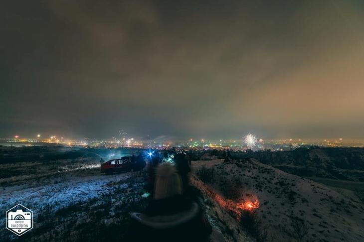 Яким побачили ужгородці небо над містом у новорічну ніч - фото 2