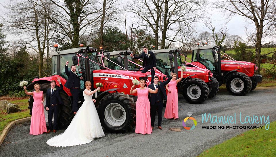 В Ірландії наречена приїхала на весілля на тракторі (ФОТО, ВІДЕО) - фото 2