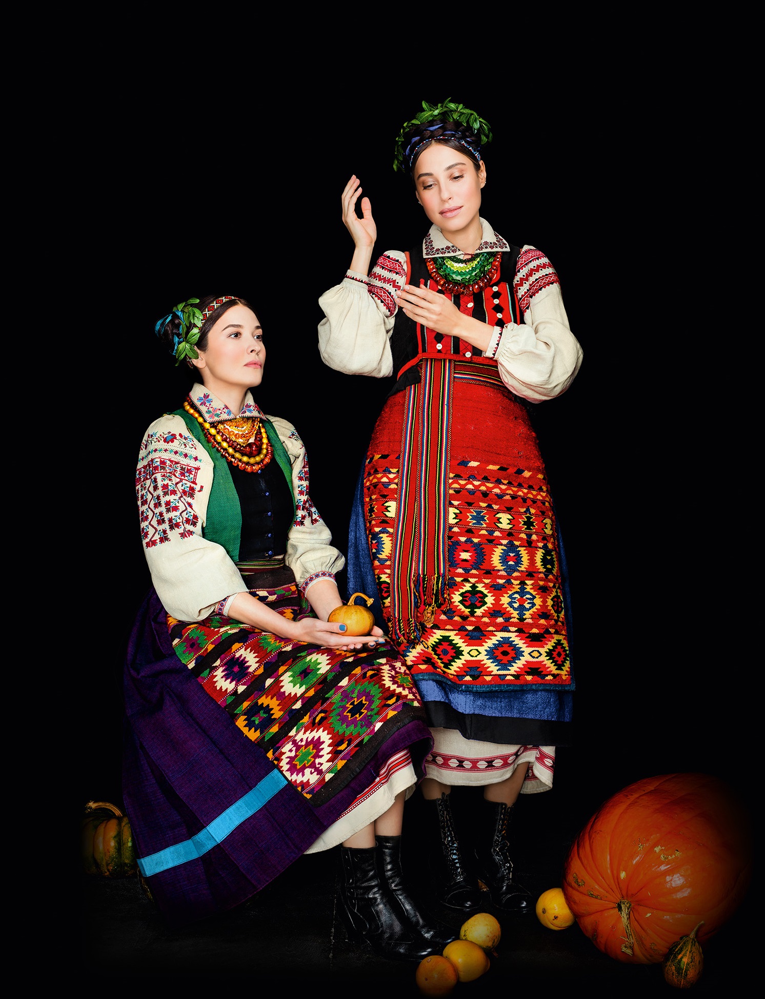 Кароль, Фреймут, Єфросиніна вбралися у розкішне українське вбрання - фото 5