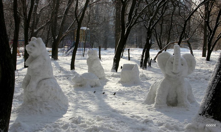 У Дніпрі з’явився "зоопарк" снігових скульптур - фото 2