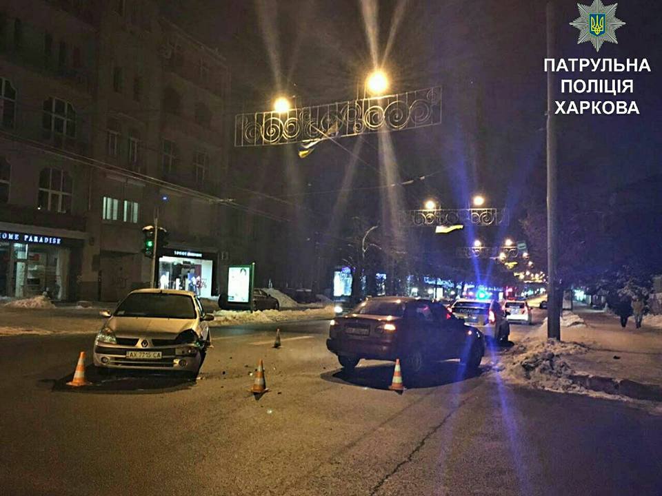 У центрі Харкова через зухвалого водія сталася ДТП (ФОТО)   - фото 4